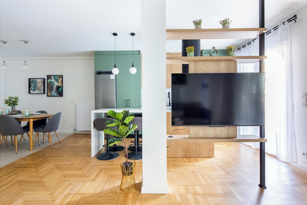 Mystique 2-Bedroom Apartment in Athens