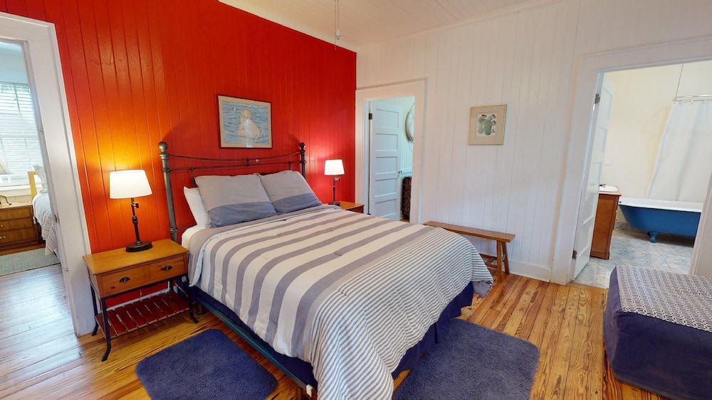 Old Magnolia House by Tybee Vacation Rentals