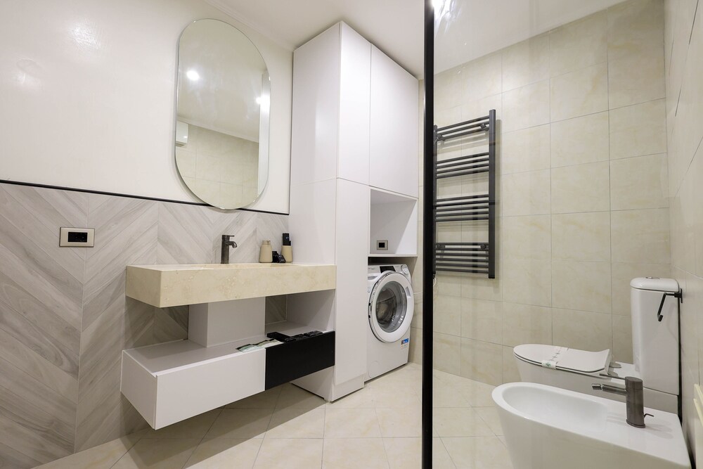 Grandstay Apartments 136