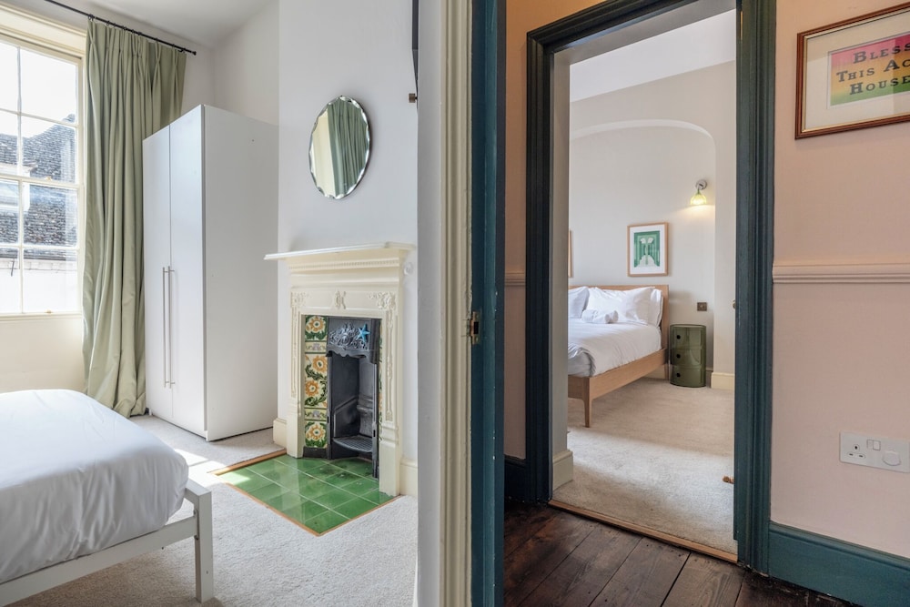 The Emporium - Stylish 2BD in Winchcombe view 2