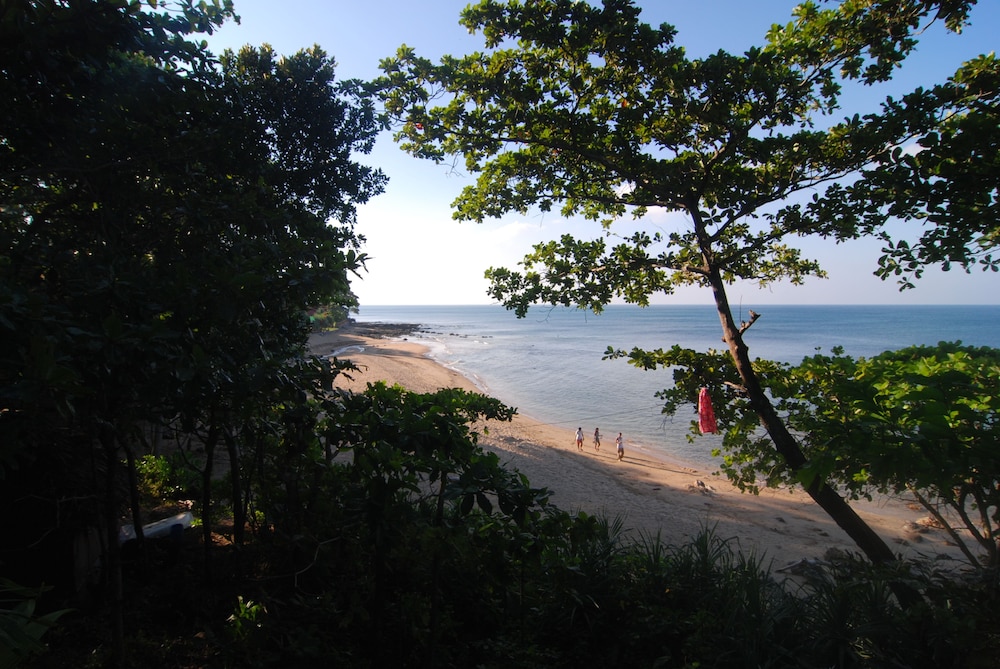 Lanta Coral Beach Resort