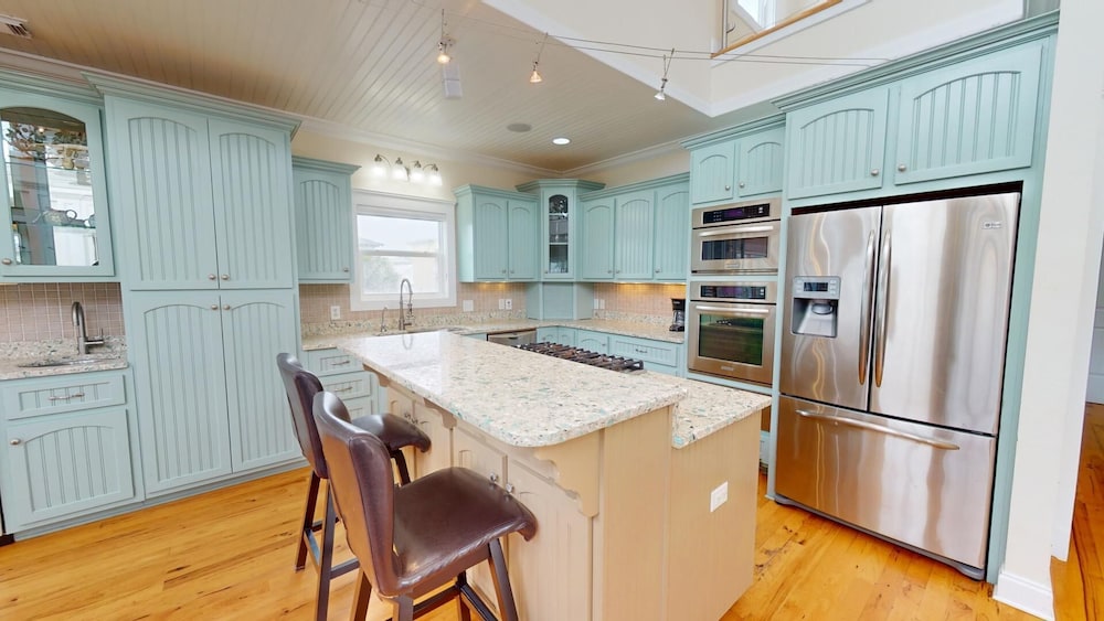 15 17th Street by Tybee Vacation Rentals