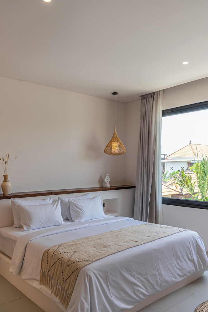 Nova Oasis 4