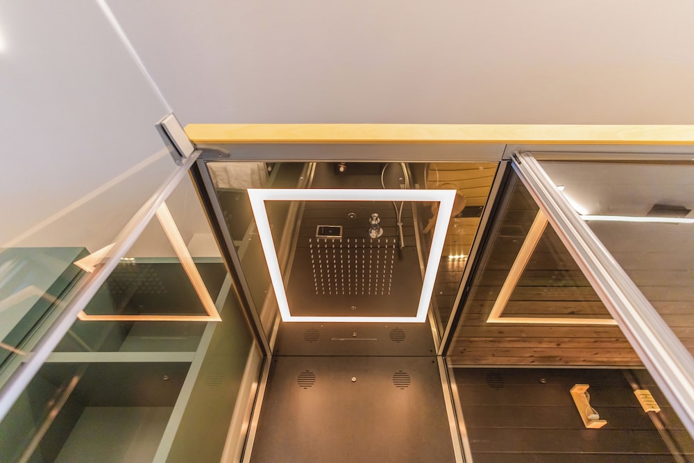 VBM SUITE & SPA APARTMENTS