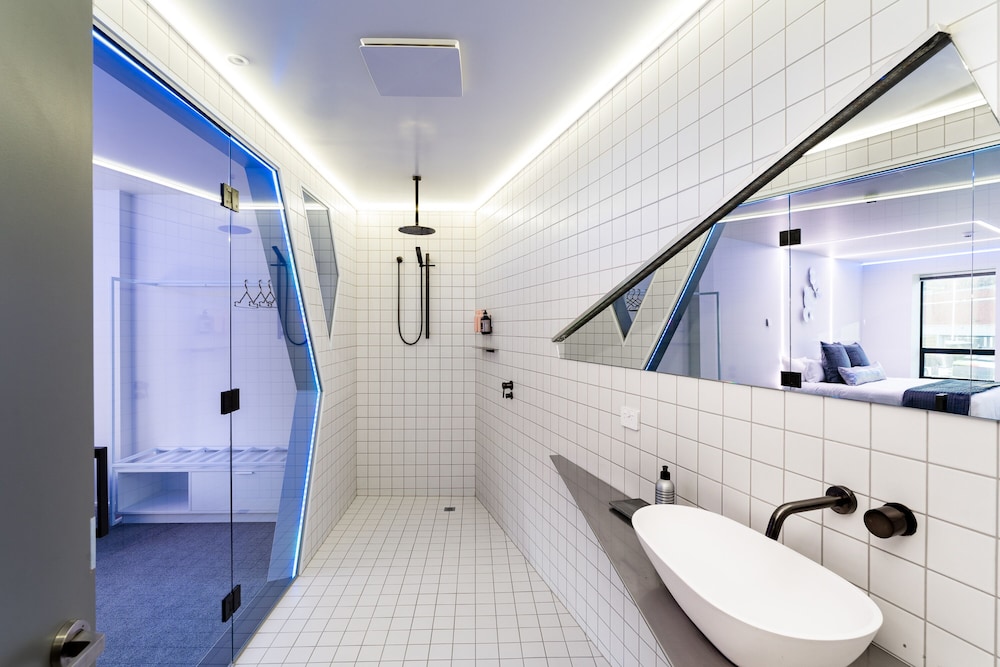 Dunedin Vacations - Quarters B1- Luxurious  Spacious - Property Image 8