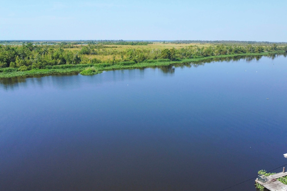 Private Dock: Des Allemands Cabin on the Bayou!