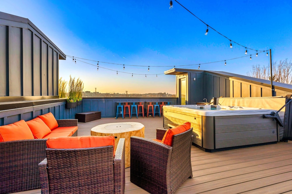 4 Rooftop Decks 4 Hot Tubs Game Rooms Sauna