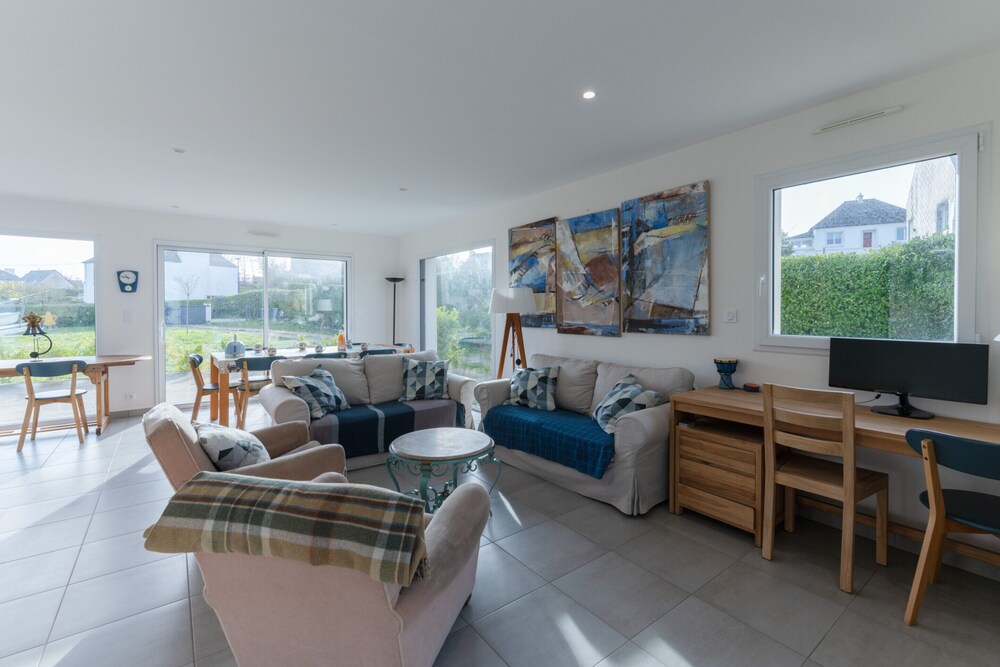 Holiday Home in Saint-pabu Near Beniguet Beach
