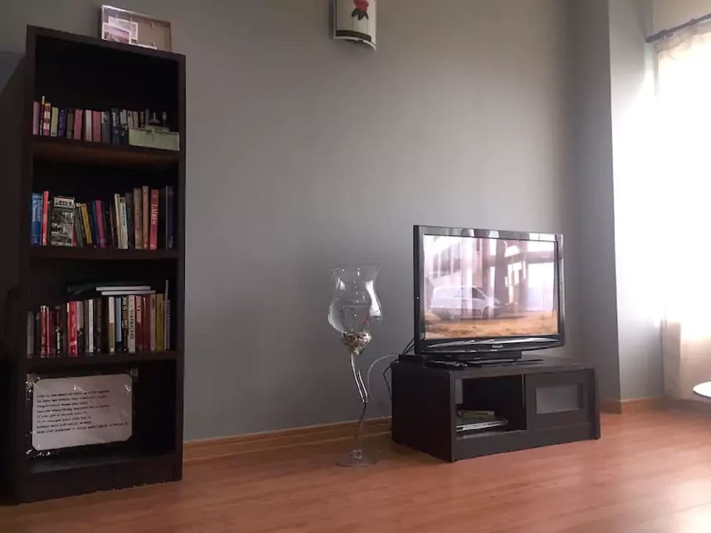 One Borneo Condominium by Josie photo 3