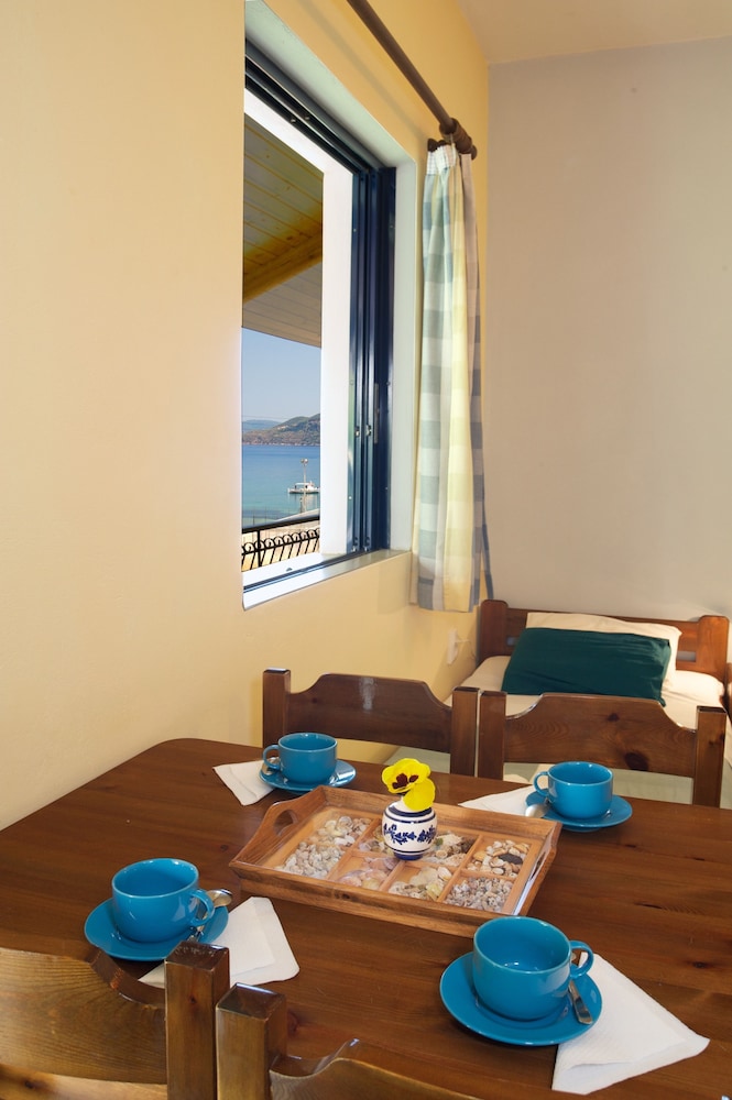 Kalypso Studios & Apartments