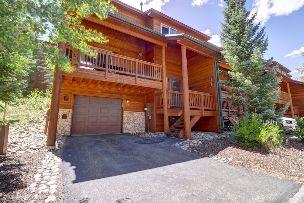 122 Lookout Ridge 2 Bedroom Townhouse