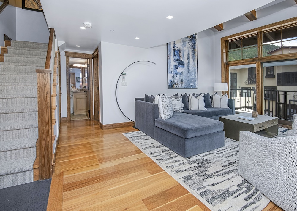 Wall St. #308 3 Bedroom Condo by RedAwning