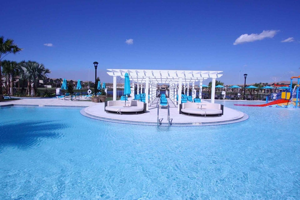 Windsor at Westside by PRP - Image 4