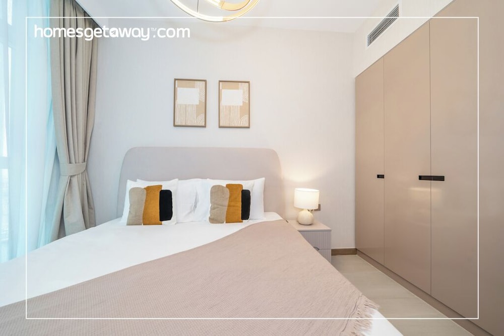 Designer 1BR Apt Fully Equipped