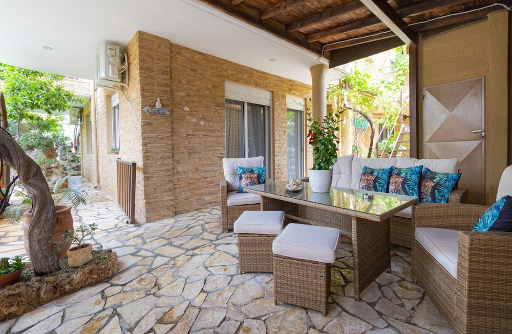 Villa Suzi No1 by Travel Pro Services view 5
