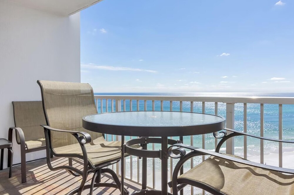 Shoreline Towers 1113