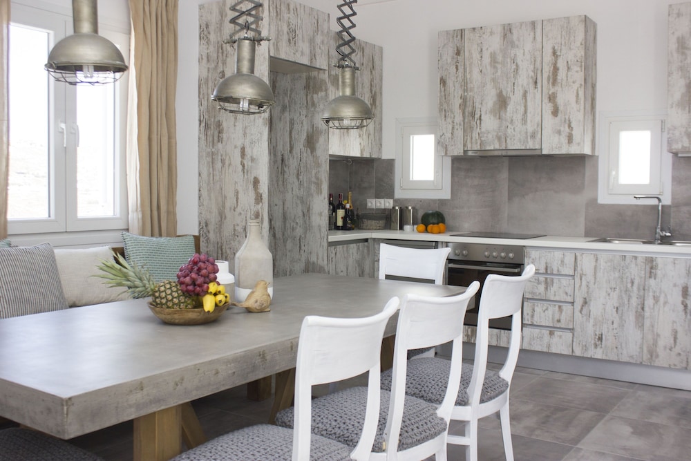Amperian Mykonos Suites & Villas