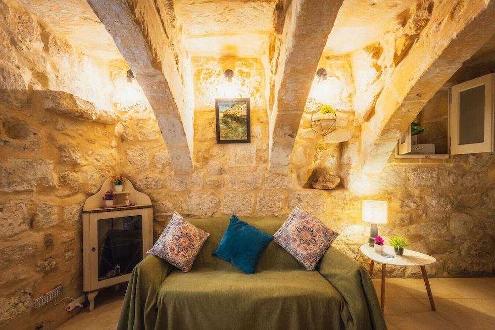 Traditional 500 Year old Gozitan Townhouse