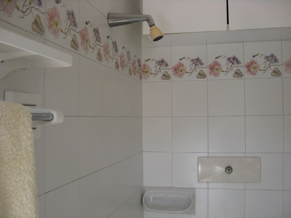 Rosa Cottage