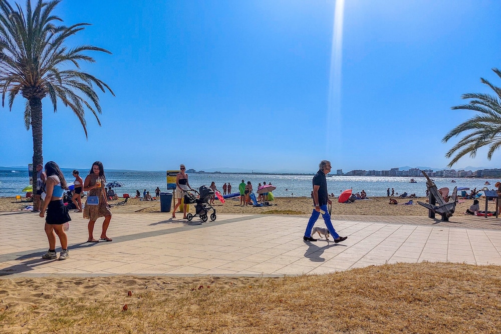 Apartment in Roses Near Playa de Roses Beach