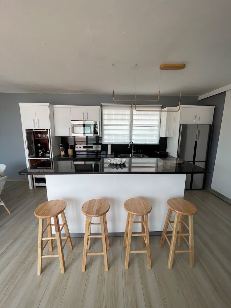 Blue Pearl-4 D'Luxe Beach Retreat
