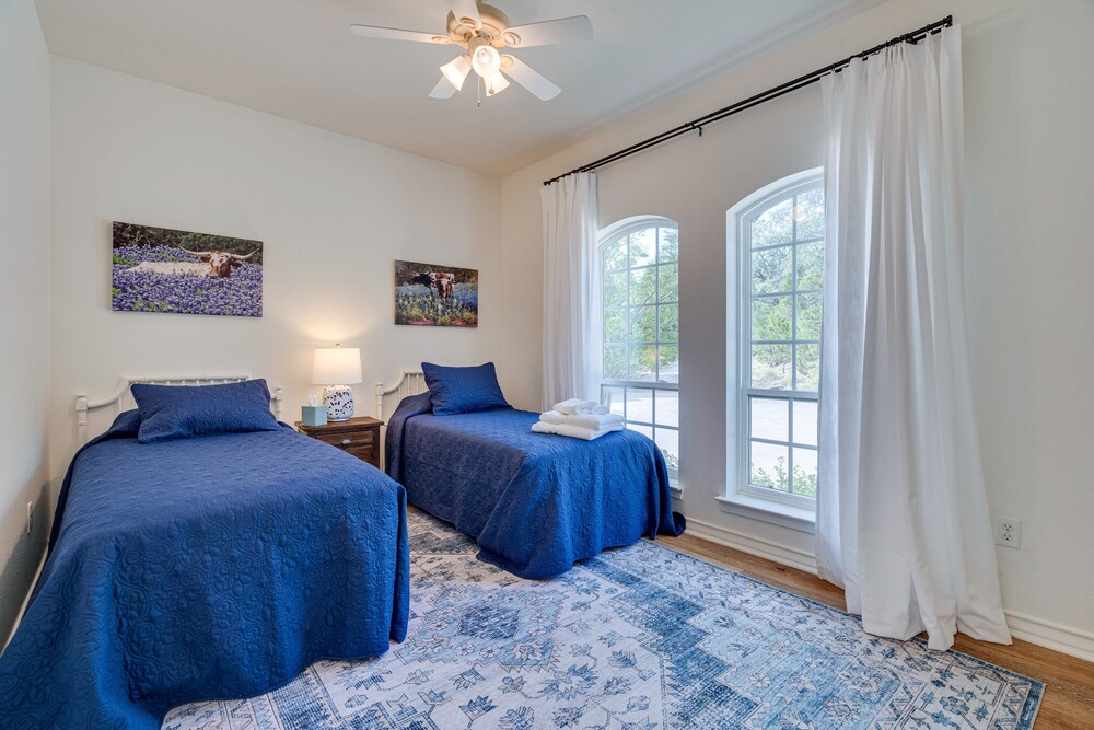 Jonestown Retreat w/ Deck: 6 Mi to Lake Travis! - Property Image 21