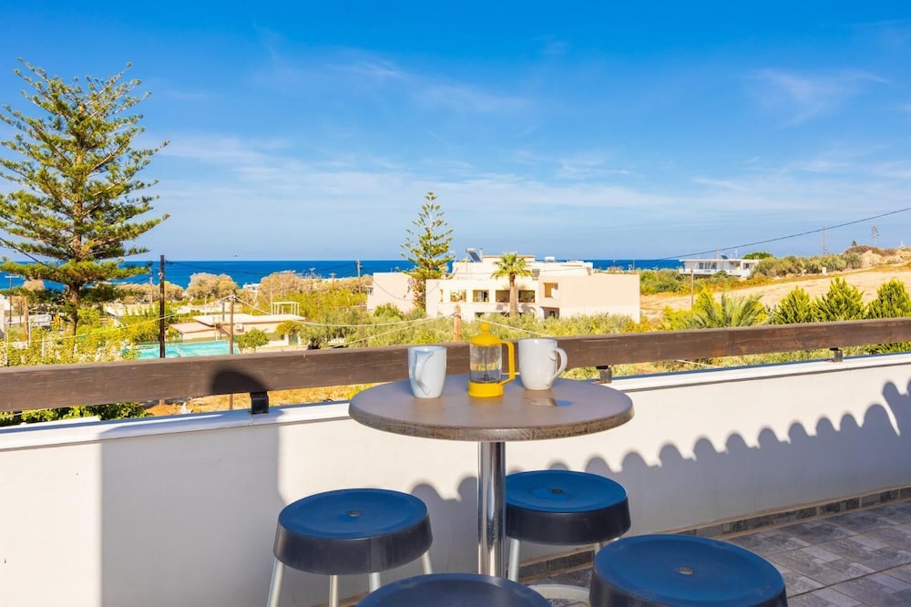 Villa Rea in Adelianos Kampos