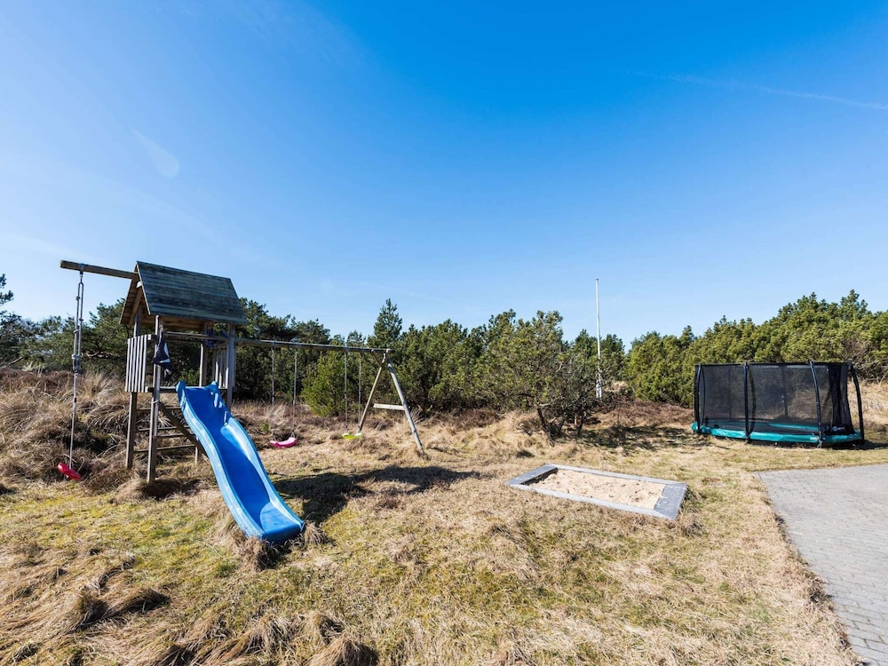 8 Person Holiday Home in Blavand view 5