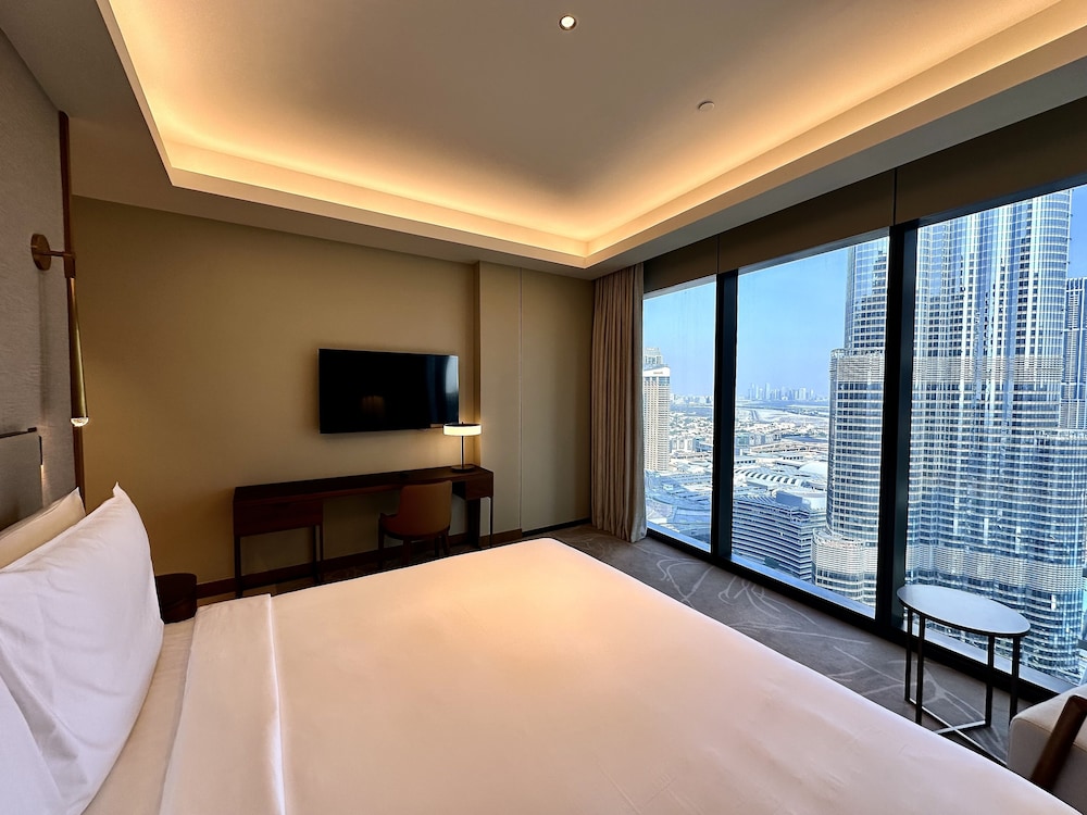 Lux BnB Address Opera I Burj Khalif Views