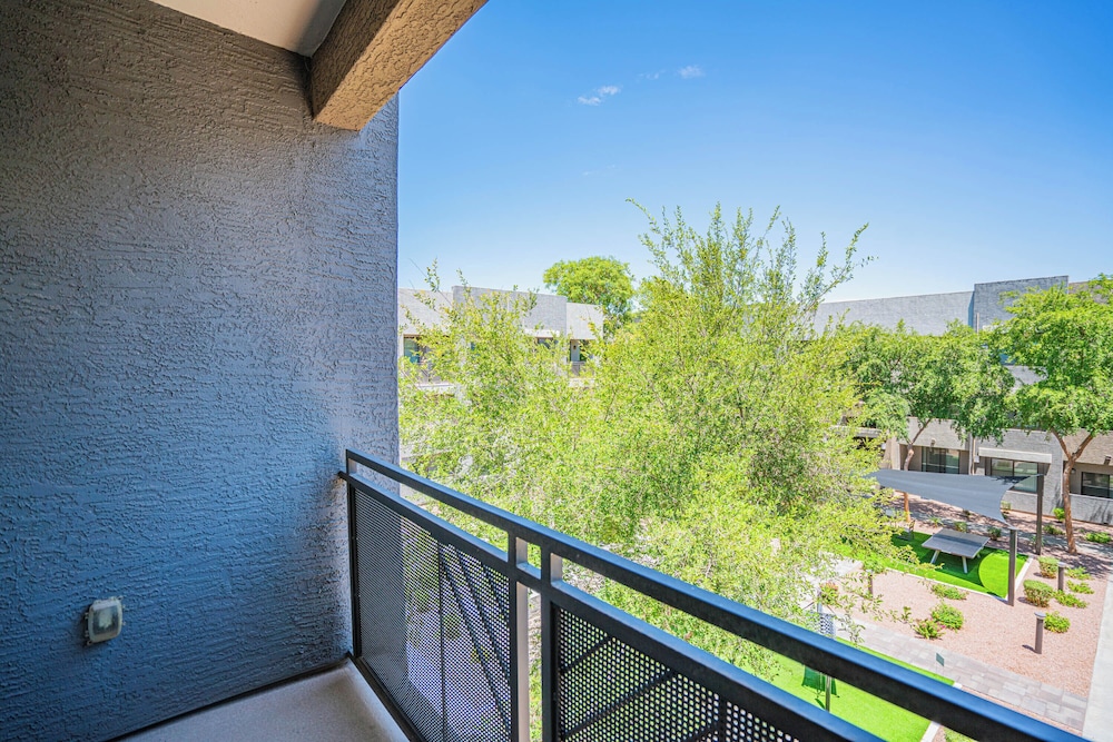 ROVE LIVING/KB - Zone Westgate