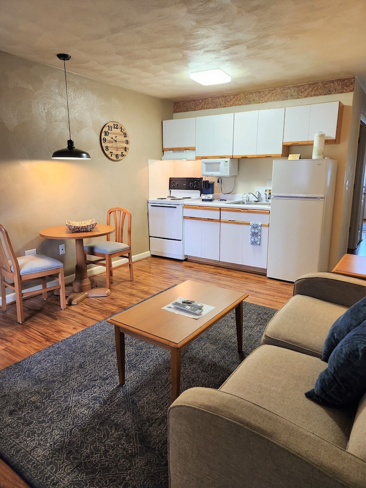 Affordable Suites of America Lynchburg view 5