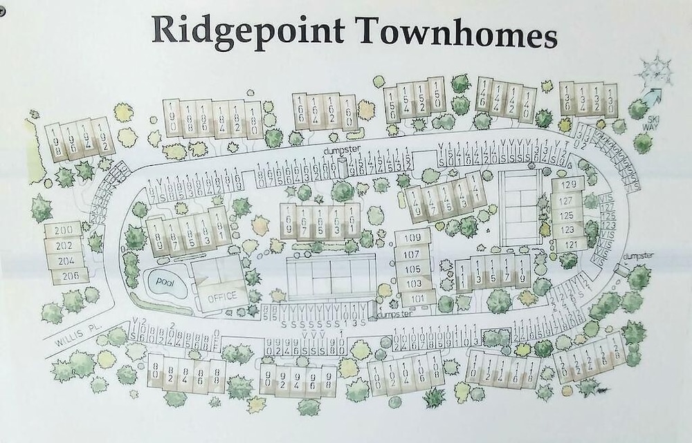 82 Ridgepoint 3 Bedroom Townhouse by RedAwning