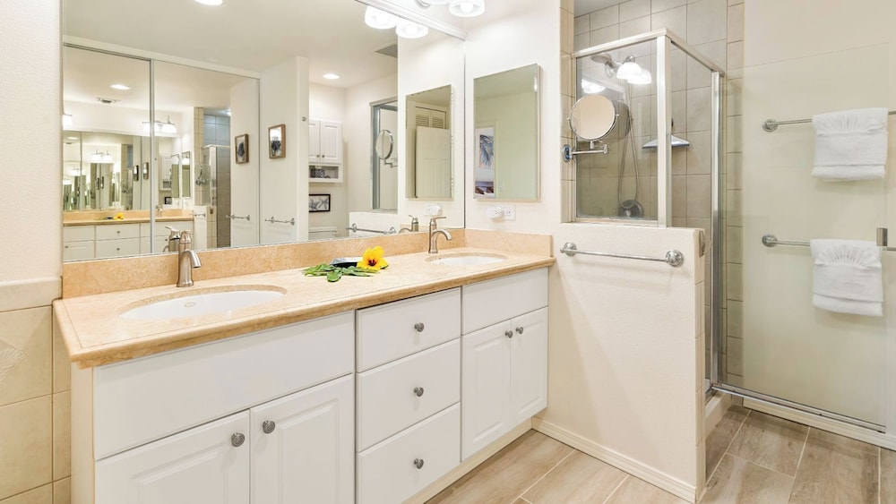 Concierge Included - Close to Pool - AC & Wifi! - Vrkcv
