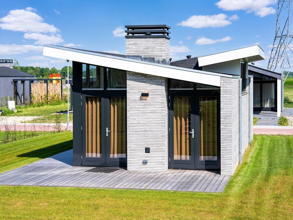 Holiday Home in Oud Ade Near Kaag Lakes