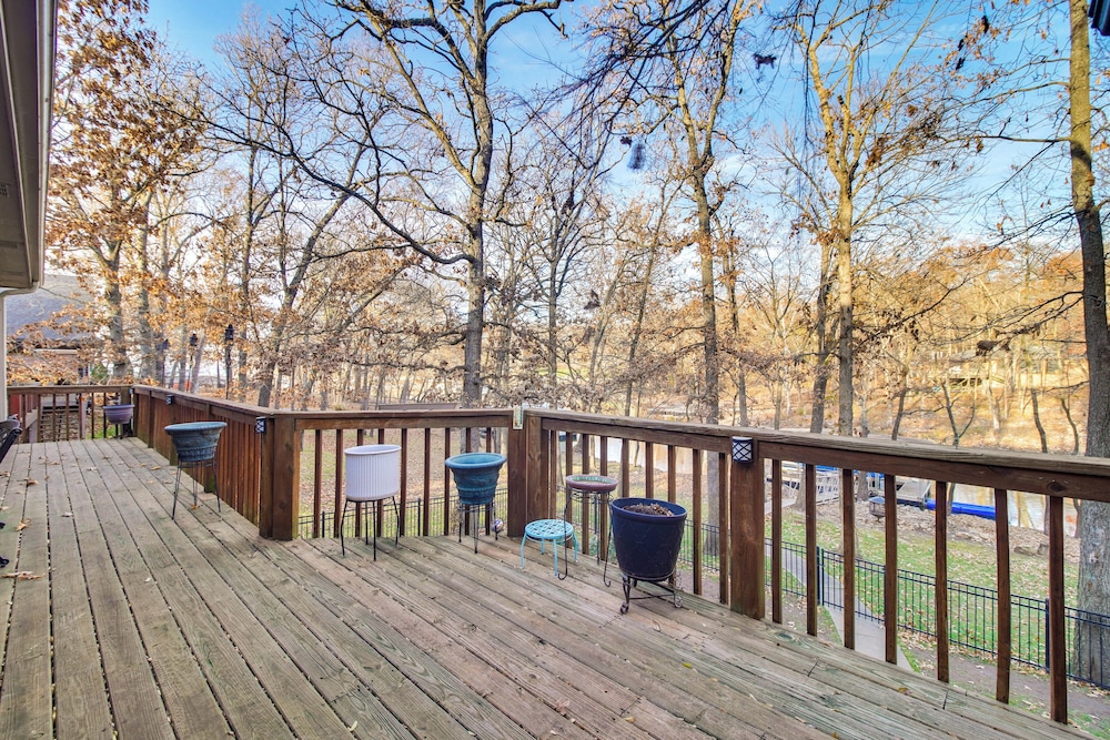 Lakefront Home w/ Furnished Deck in Grove!