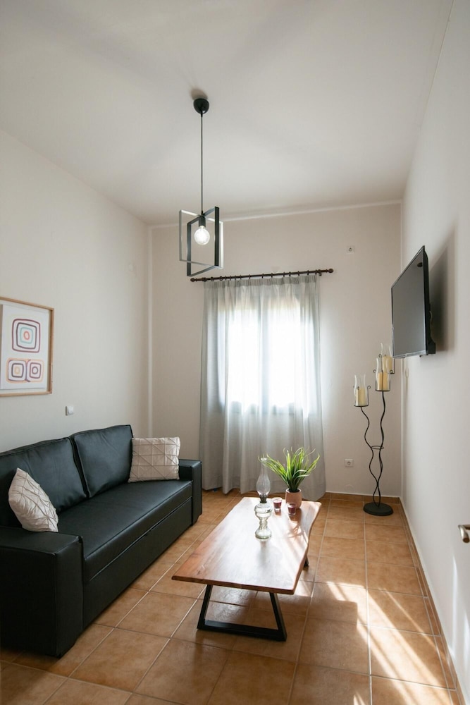 Peroulakis Traditional House