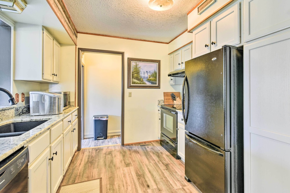 Cozy Cass City Retreat w/ Spacious Deck! - Property Image 21