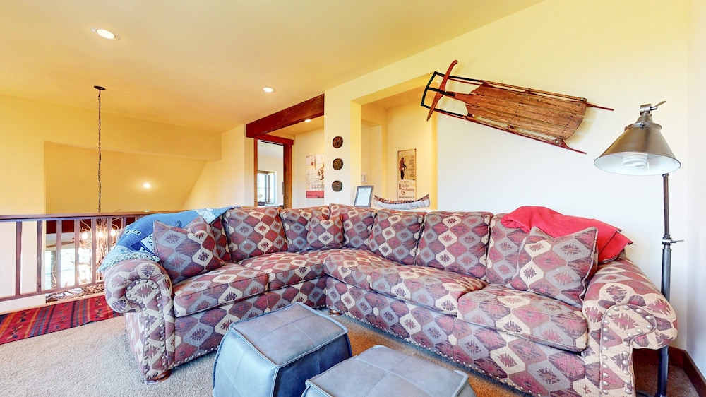 Snowcreek Vi The Lodges #1197 3 Bedroom Condo