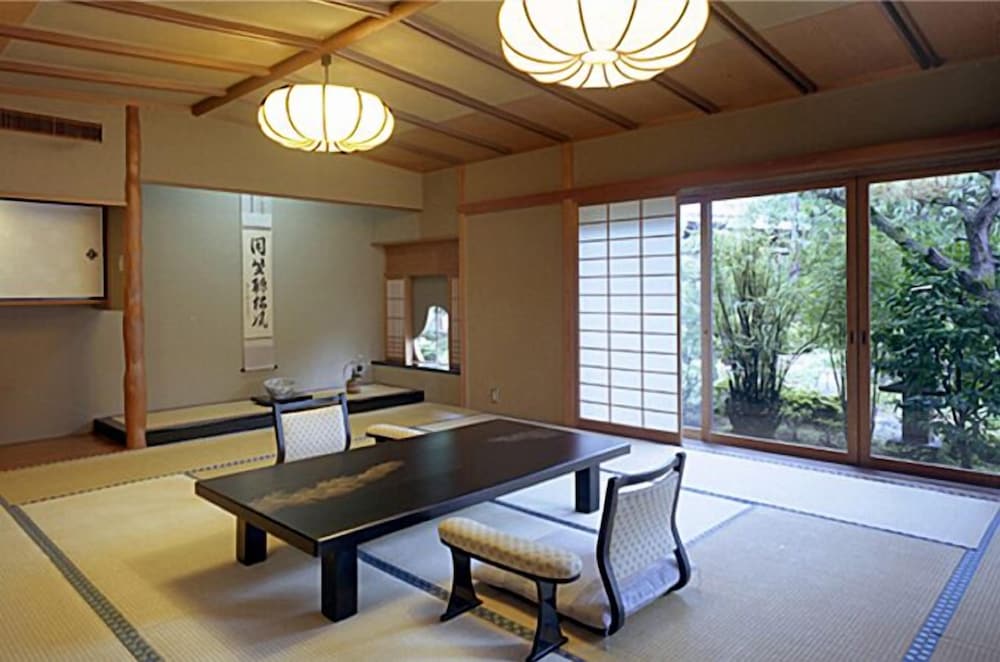 Atami Sekitei