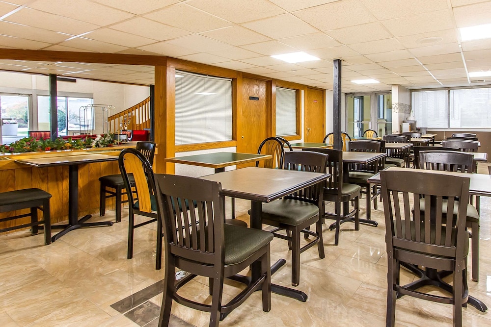Rodeway Inn Bloomington - Normal West