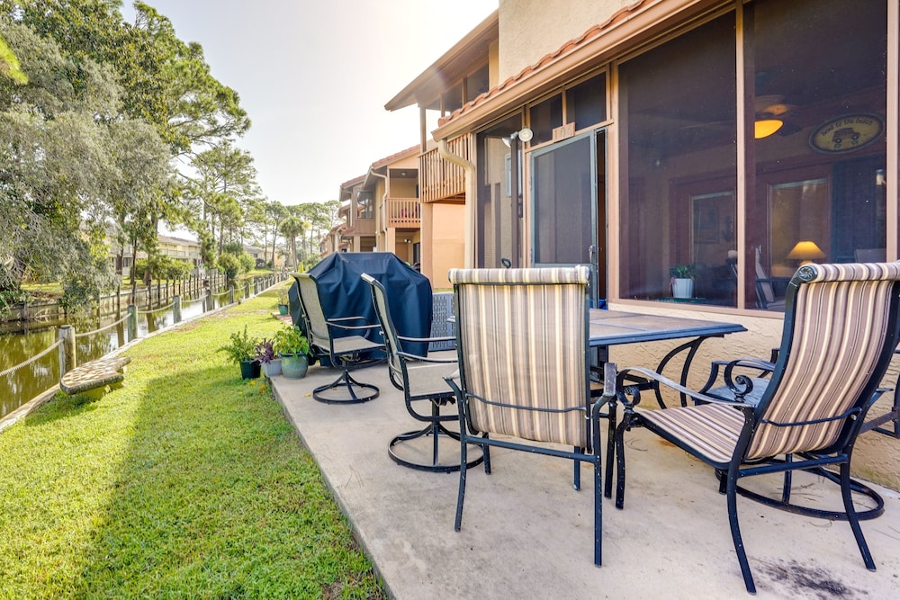 PCB Townhome w/ Resort Amenities - Walk to Ocean!