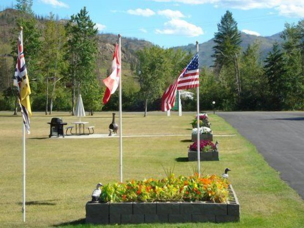 Mountain Springs Motel & RV Park