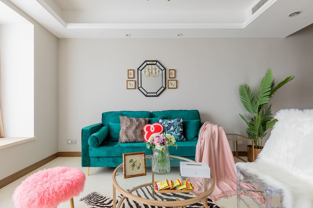 Locals Boutique Apartment Huafa Plaza 28 view 4