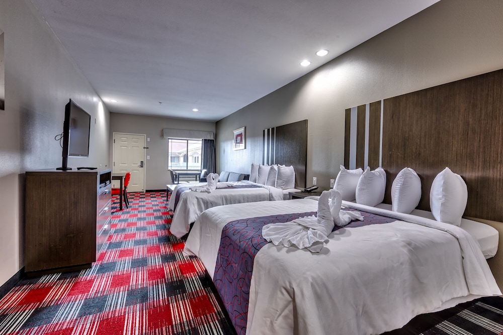 Americas Best Value Inn and Suites IAH Airport North - Property Image 3
