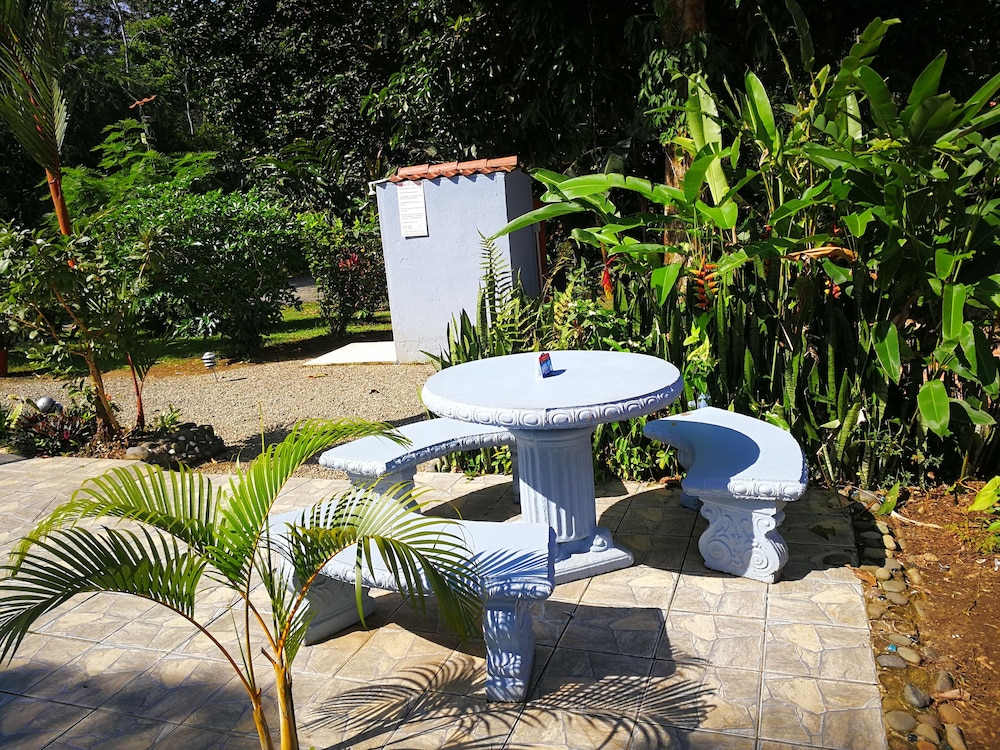 Costa Azul Lodge