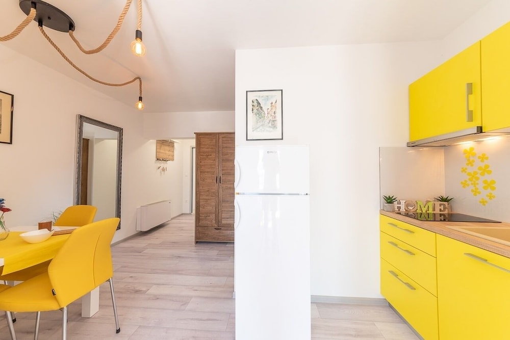 Renci - Great Location & sea View - A1 view 5