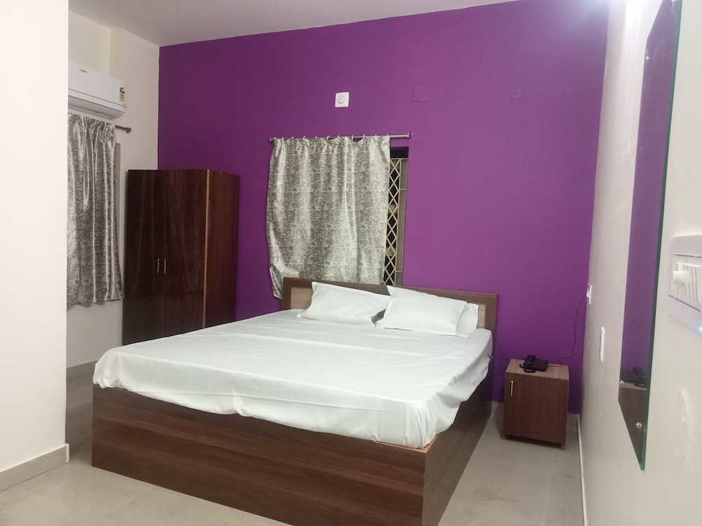 ASHOK NANDINI GUEST HOUSE