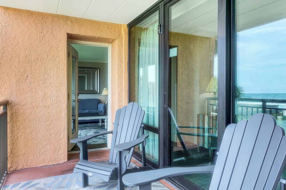 Balcony + Resort Perks: Myrtle Beach Escape