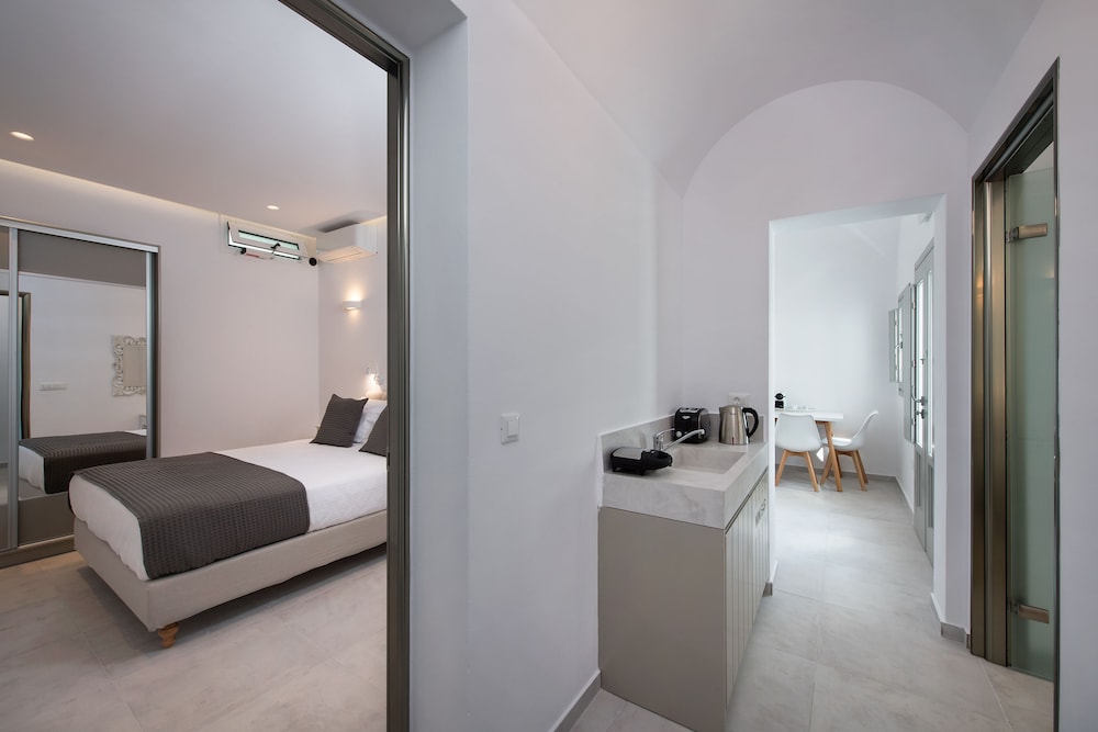 Altemar Suites
