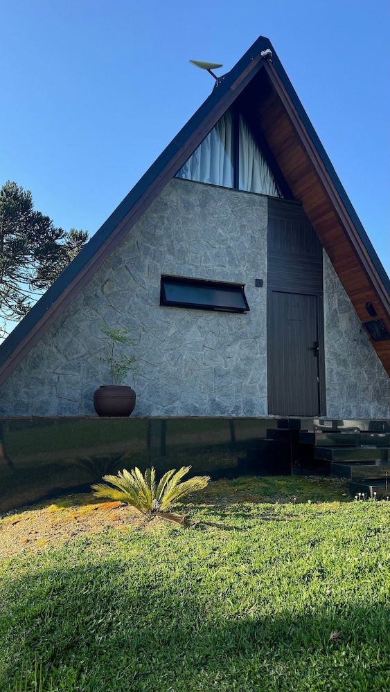 Cabana Lodge